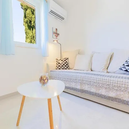 Lumbarda Resort Apartments Daire *