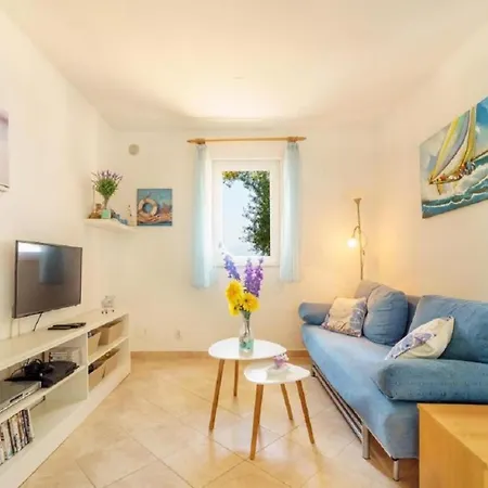 Lumbarda Resort Apartments Daire