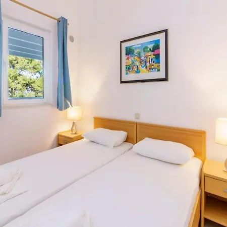 Lumbarda Resort Apartments